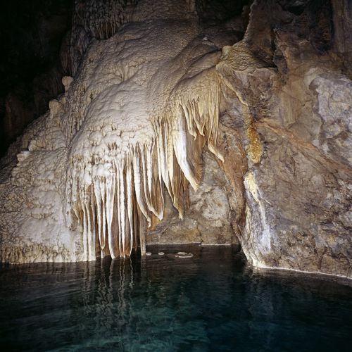 Σπήλαιο Λιμνών Καστριών Καλαβρύτων 6